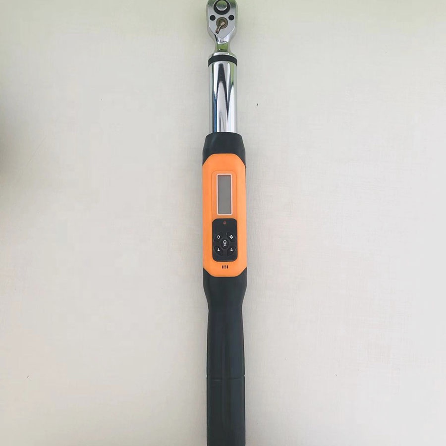 مفتاح عزم الدوران الرقمي مع مؤ - مراجعة Torque Wrench وسعره